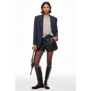 Fifteen Twenty Black Modern Shorts Size 4 with leather peeling